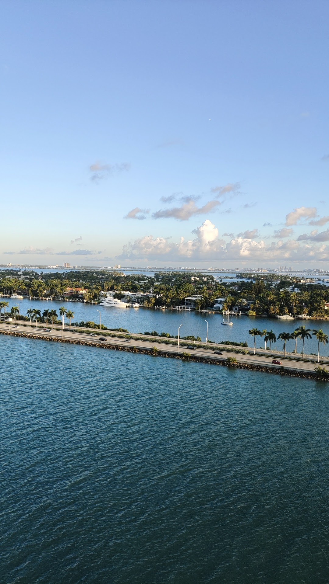 Beach Road,Miami